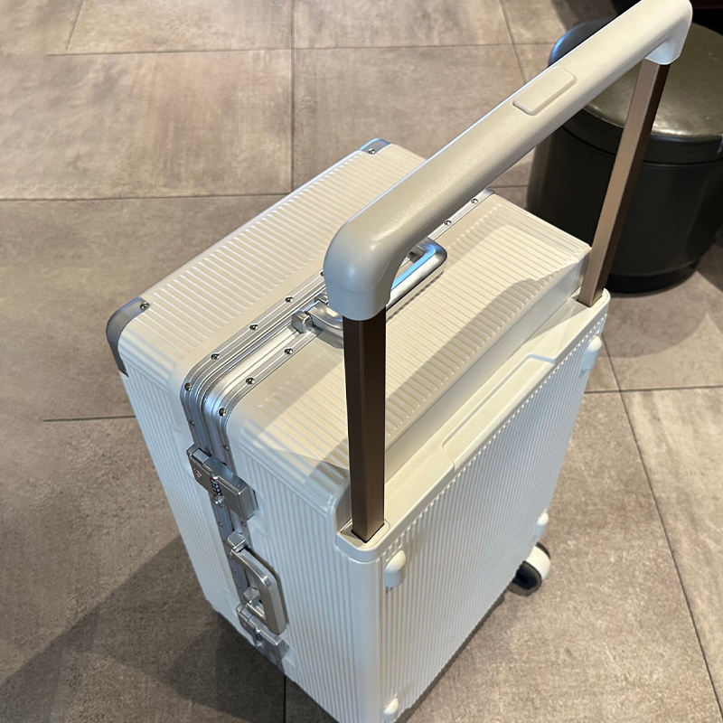 Neuer 28-Zoll-Koffer mit breit – Spinner Wheel Rolling Suitcase 20 Inch Bewertung und Preis
